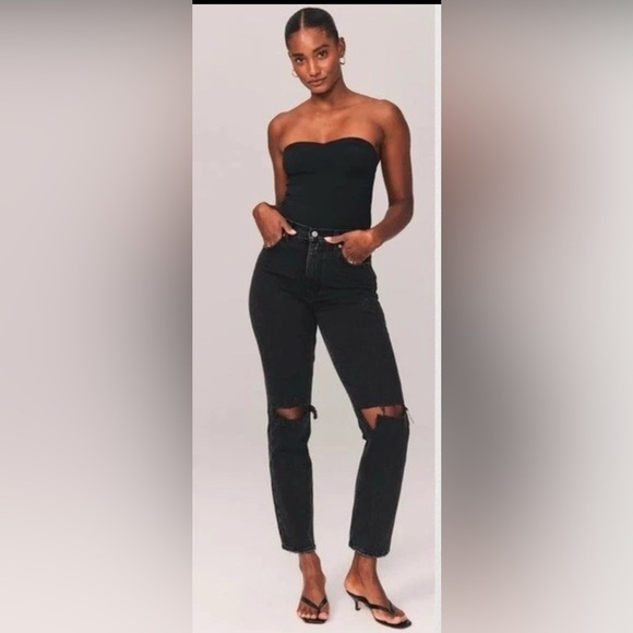Abercrombie & Fitch 90’s Straight Ultra High Rise Black Distressed Jeans - Picture 1 of 4